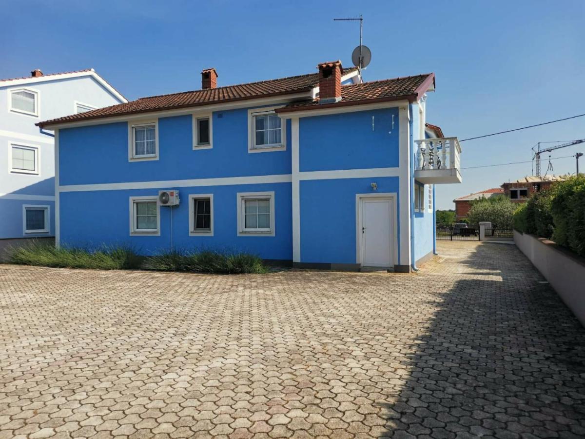 Apartments Toni Пореч Экстерьер фото