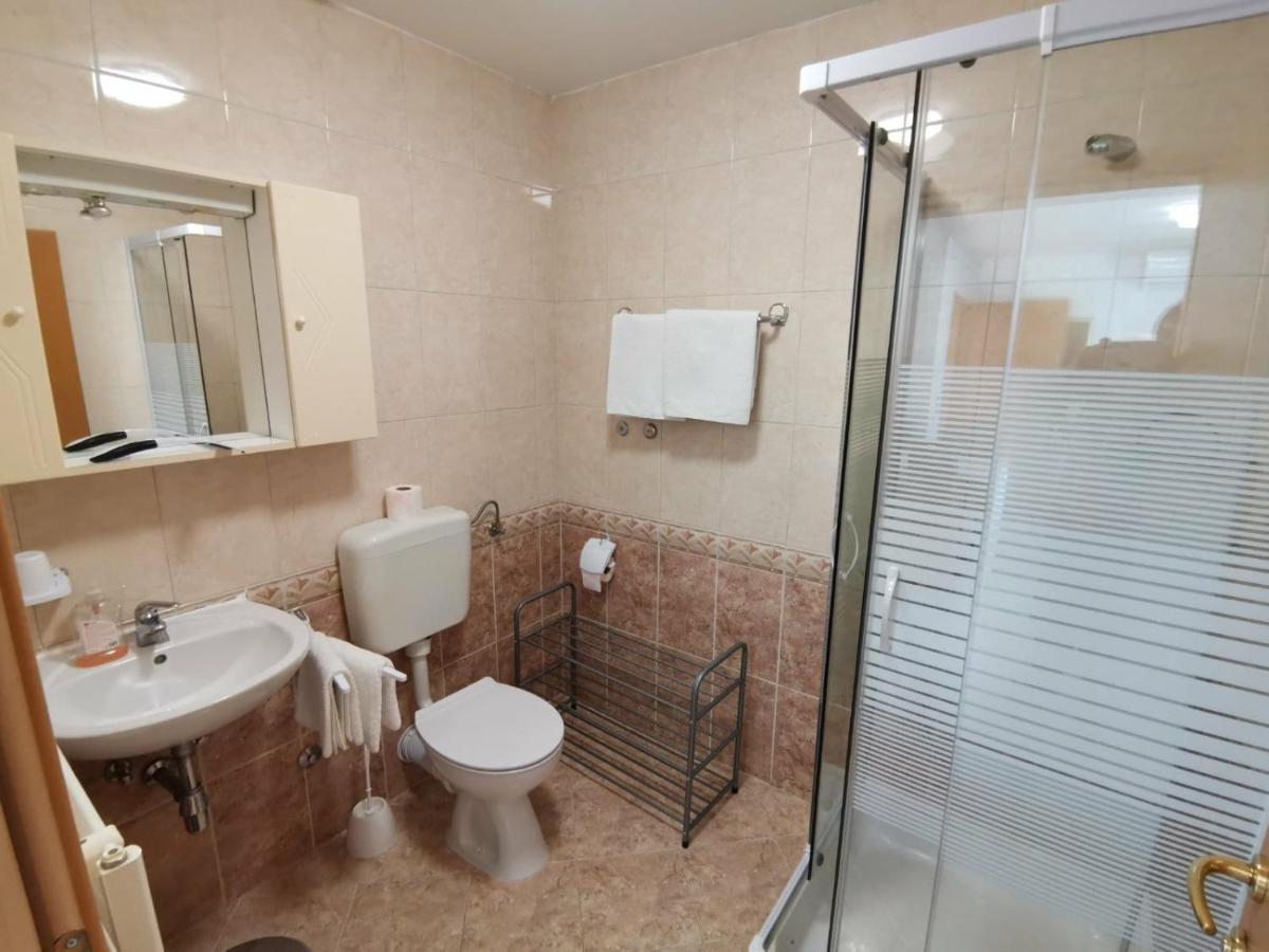 Apartments Toni Пореч Экстерьер фото