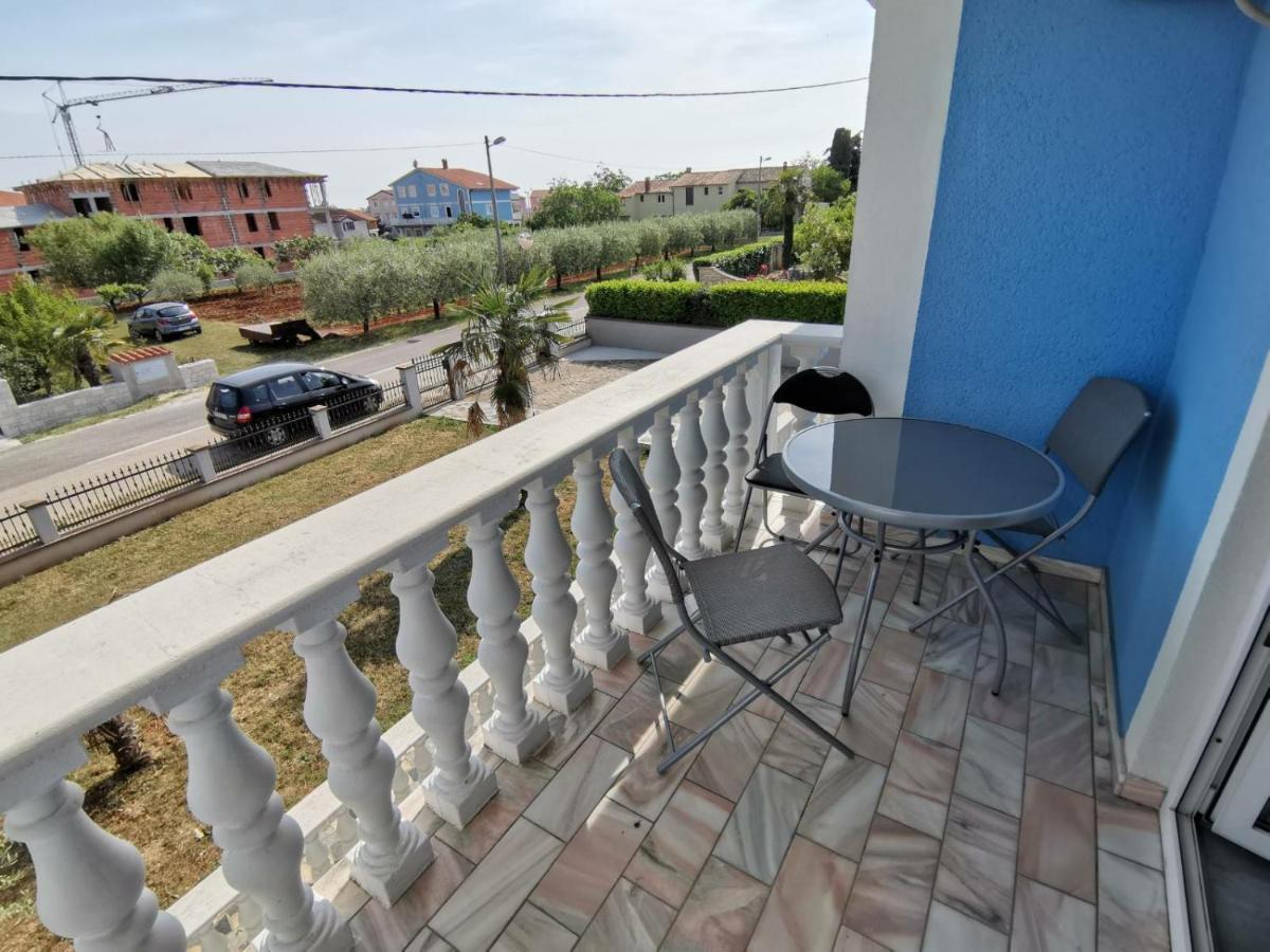 Apartments Toni Пореч Экстерьер фото