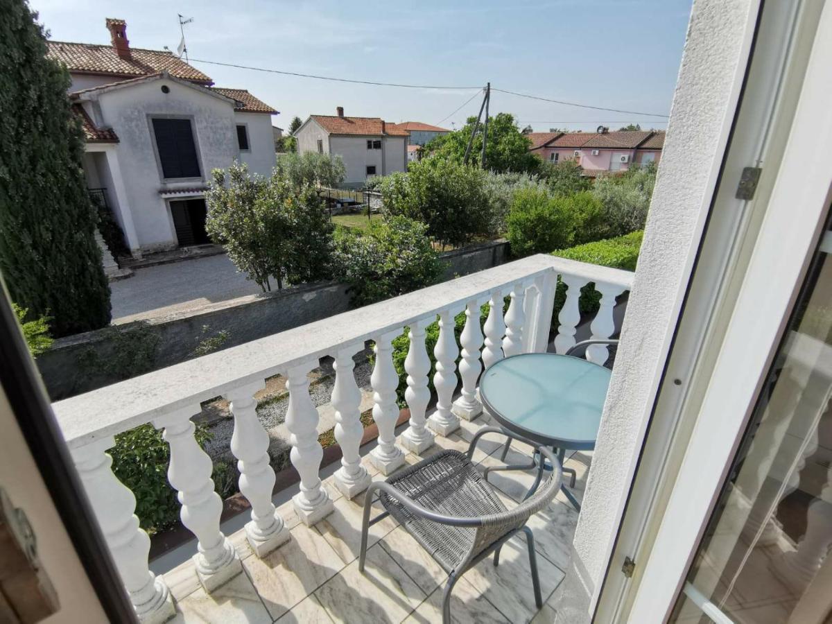 Apartments Toni Пореч Экстерьер фото