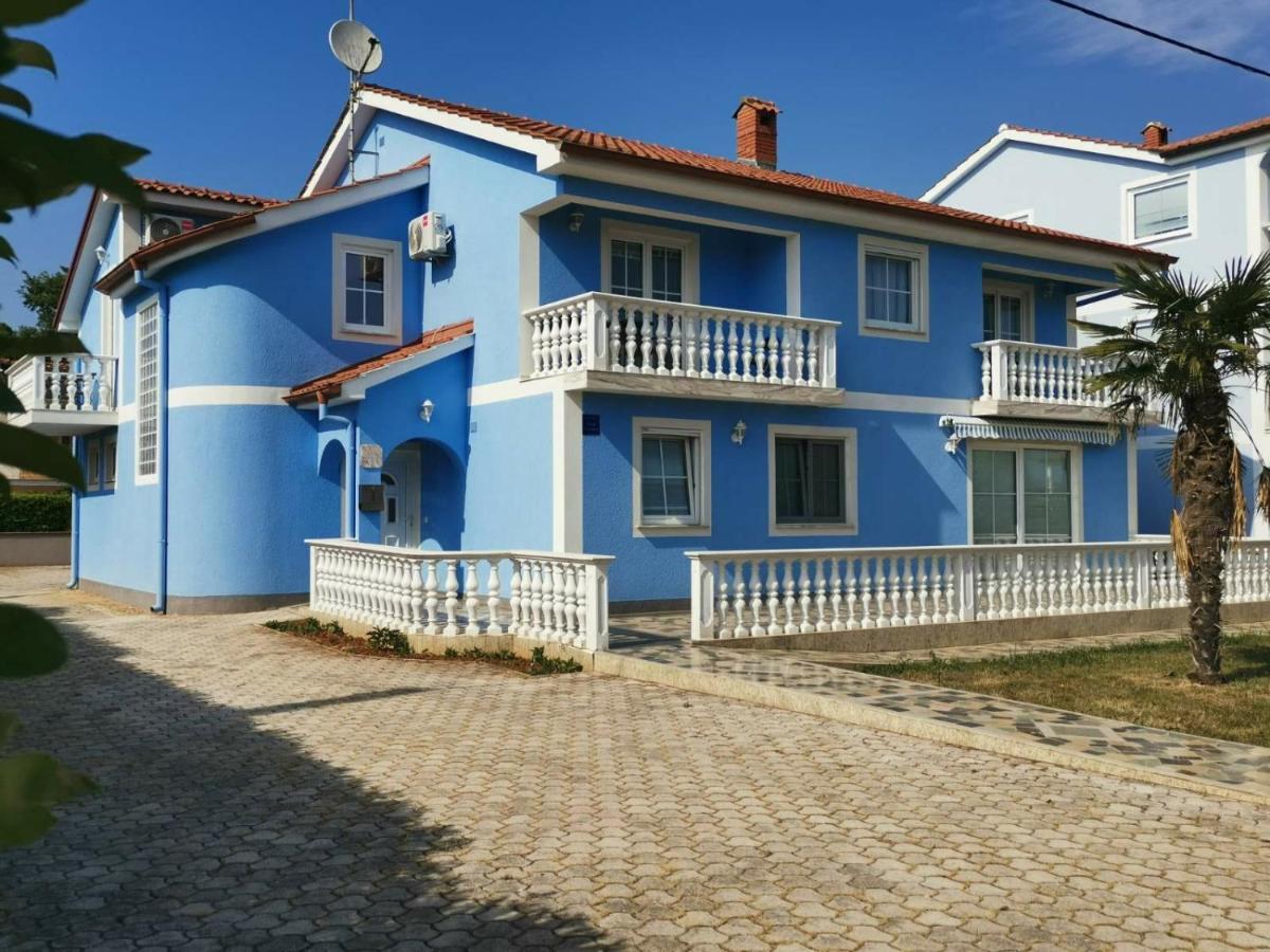 Apartments Toni Пореч Экстерьер фото