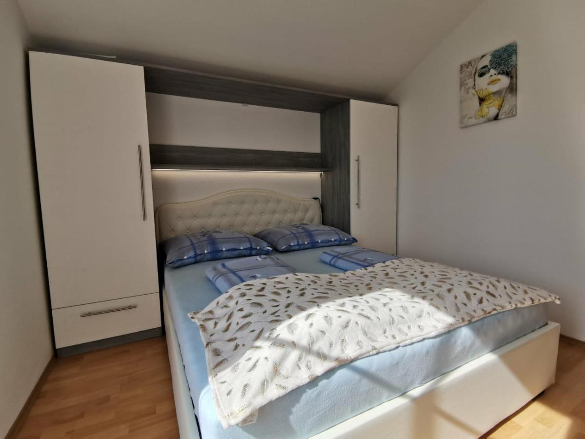 Apartments Toni Пореч Экстерьер фото