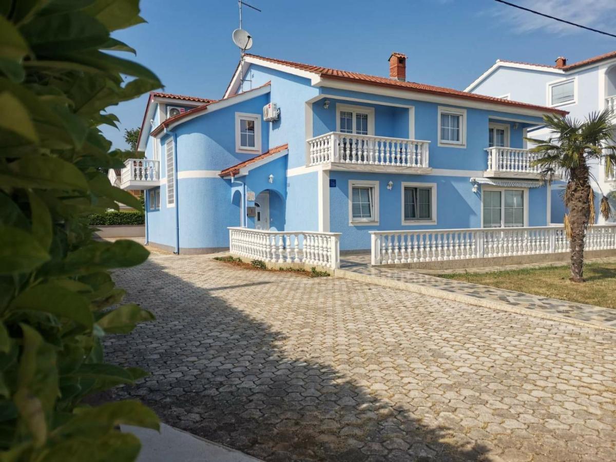 Apartments Toni Пореч Экстерьер фото