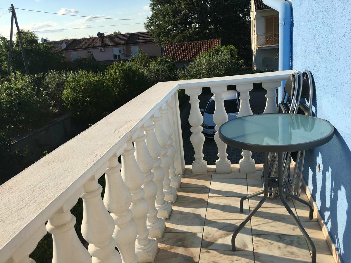 Apartments Toni Пореч Экстерьер фото